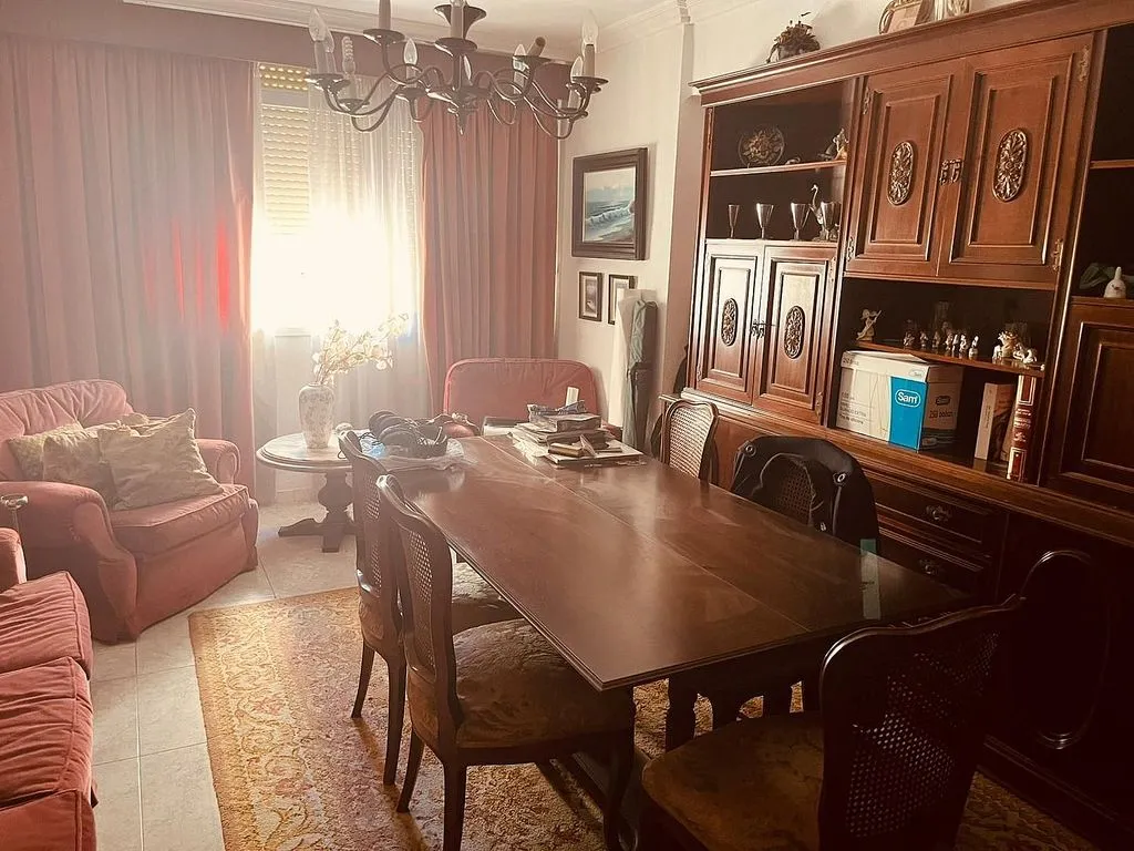 Salle à manger - Apartment with Air Conditioning in La Florida, Málaga
