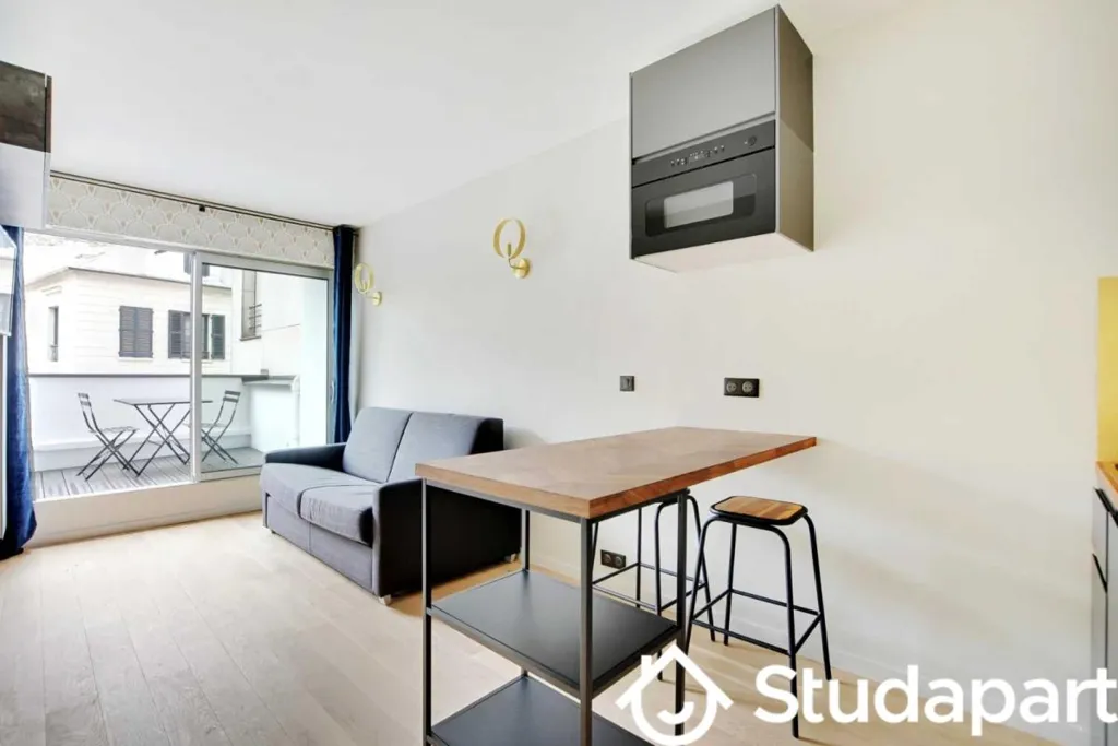 Cuisine - Studio Meublé avec Terrasse dans Immeuble Sécurisé