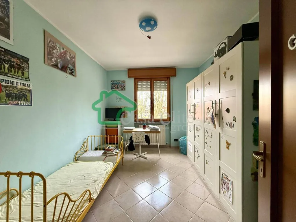 Chambres - Bifamiliar Villa with Private Garden in Secugnago