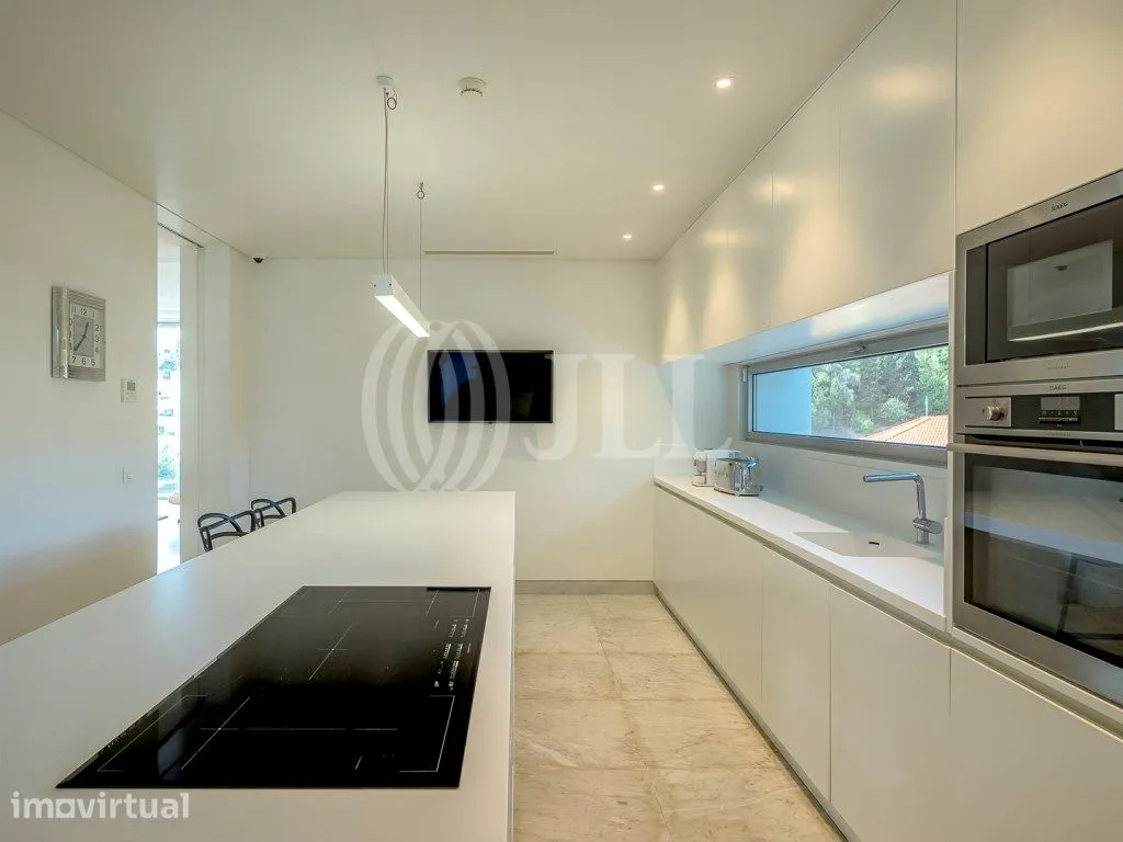 Cuisine - Contemporary Villa with Pool in Estoril, Cascais