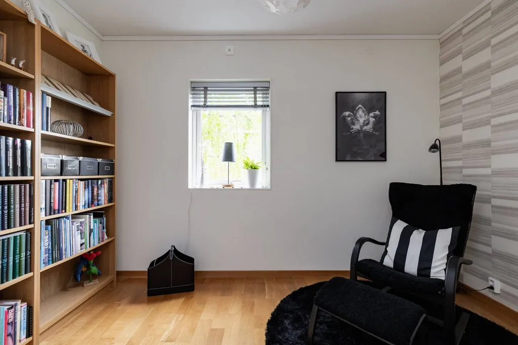 Bureau - High-Quality Villa with Pool in Adolfsberg