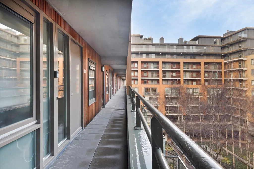 Balcone - Bright 2-Bedroom Apartment in City Centre