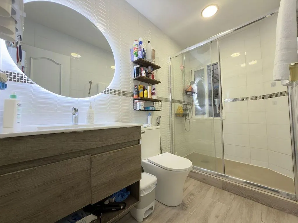 Salles de bain - Flat with Balcony and Terrace in El Pilar