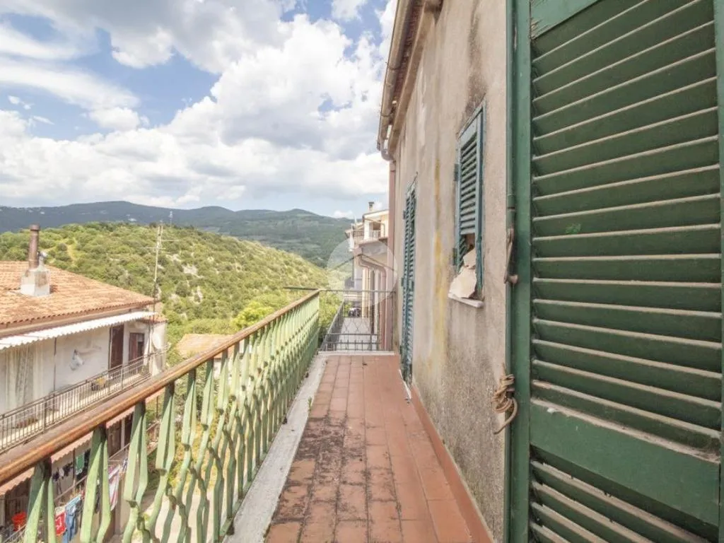 Rõdu - 3-Room Apartment with Balcony in Moricone