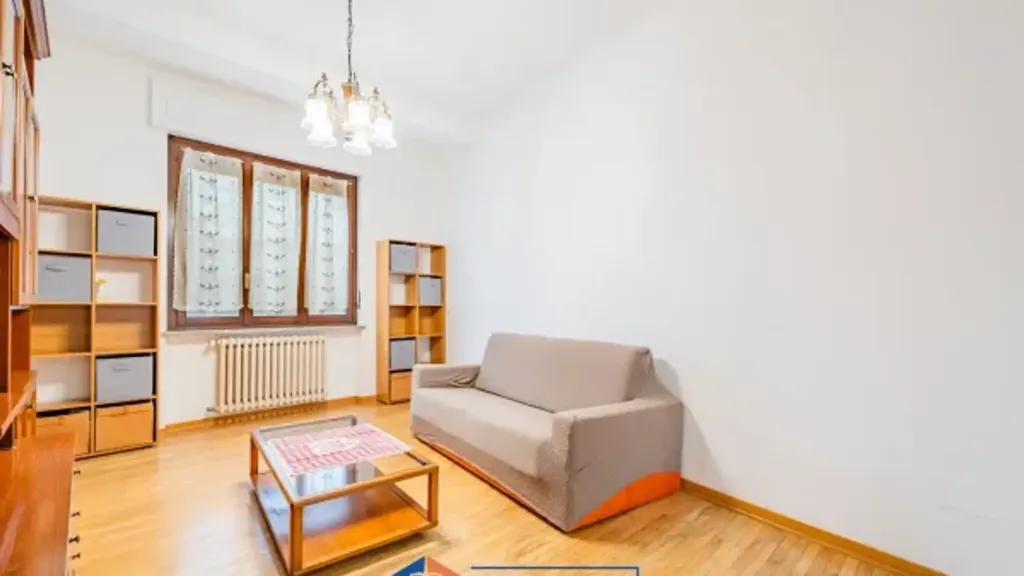 Elutuba - Apartment with Balcony in Beinette Centre