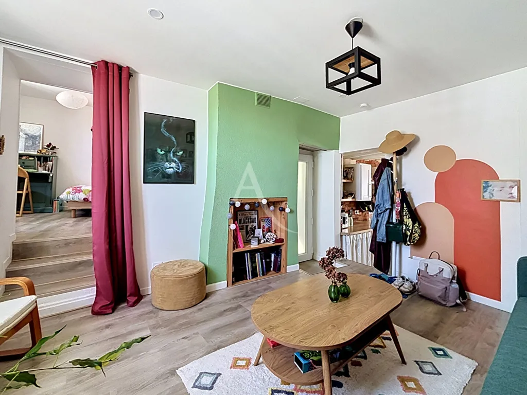 Elutuba - 2-Bedroom Apartment with Terrace in Laval Centre