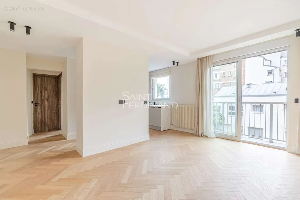 Elutuba - Refurbished 2-Bed Flat with Balcony in Paris 15