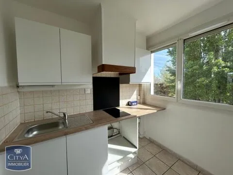 Cuisine - Appartement Rénové 3 Pièces avec Parking à Olivet
