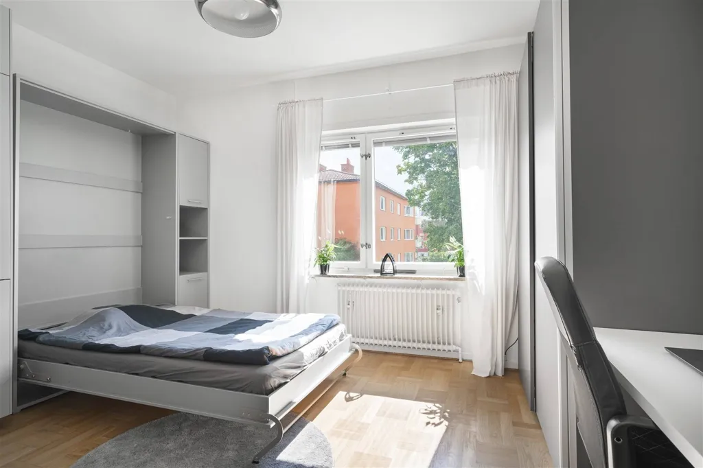 Chambres - 1st Floor Apartment with Balcony in Uppsala