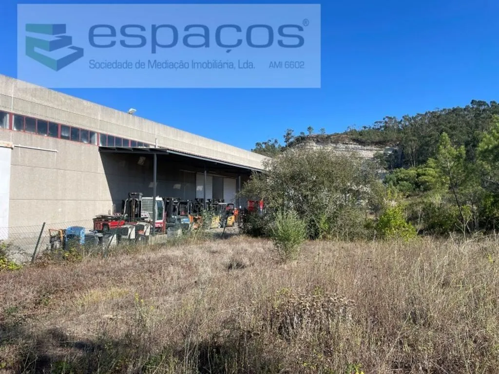 Giardino - Rustic Land with Industrial Potential in Mafra