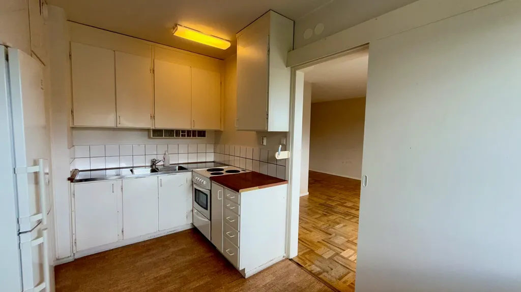 Kitchen - Apartment with South-Facing Balcony in Järfälla
