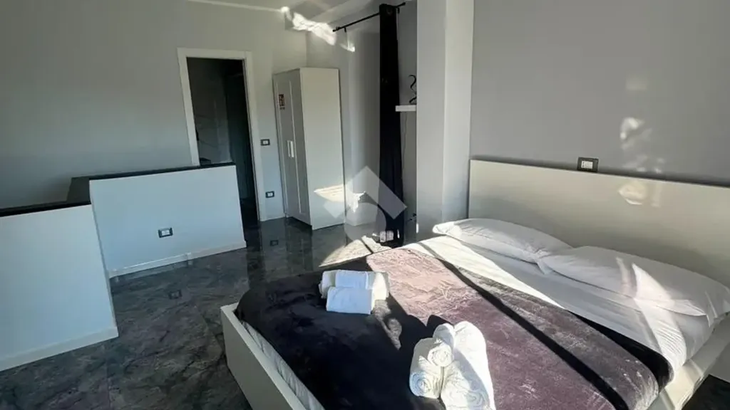 Magamistoad - Modernised Flat with Terrace in Genoa Centre