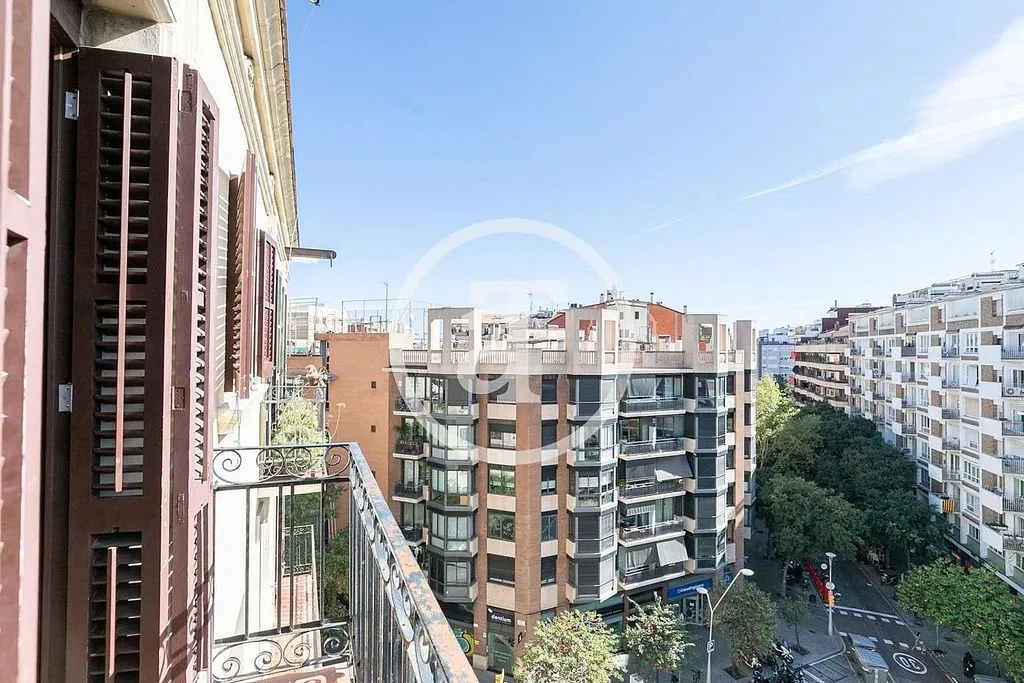 Balcon - Furnished Flat with Balcony in La Nova Esquerra de l'Eixample