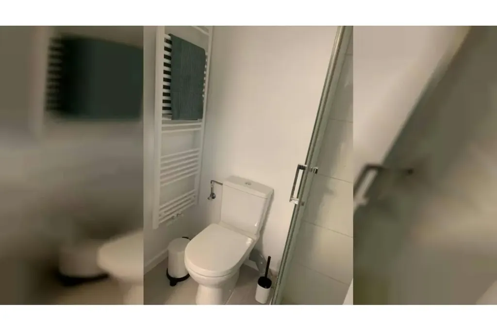 Bagni - Furnished Studio in Squares, Brussels