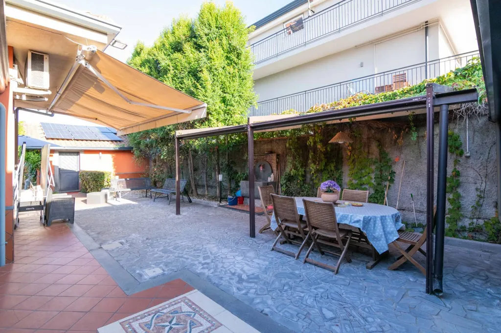 Maison 6 pièces à IT