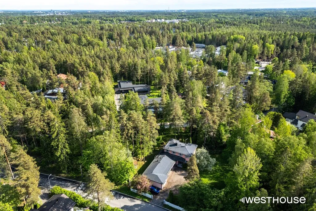 Õhuvaade - Functionalism Villa with Garden in Kauniainen