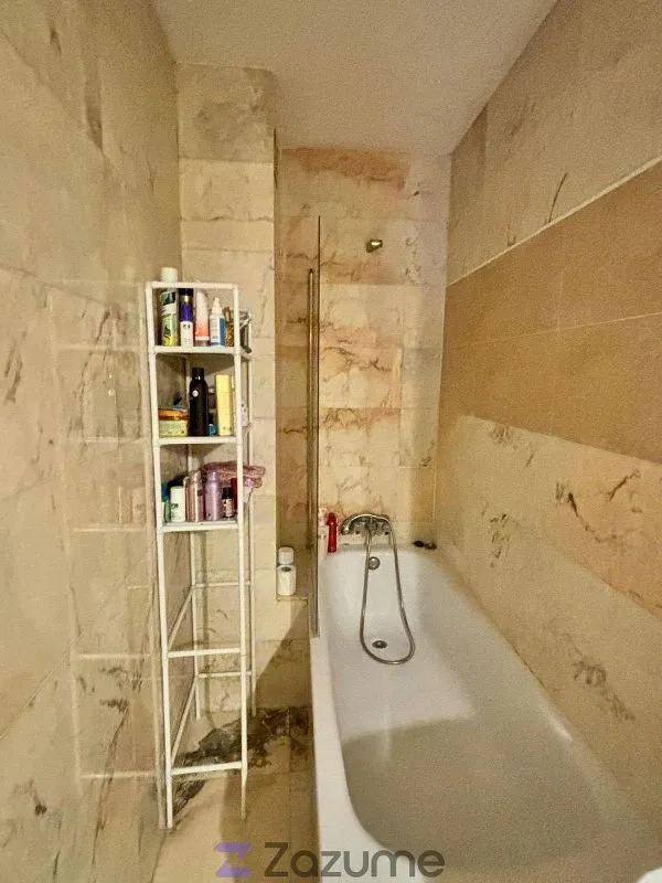 Salles de bain - Furnished Studio with Balcony in Gaztambide