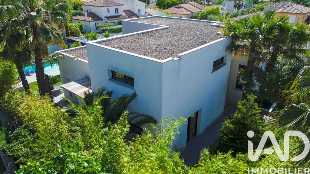 Vue aérienne - Villa d'Architecte avec Piscine à Béziers