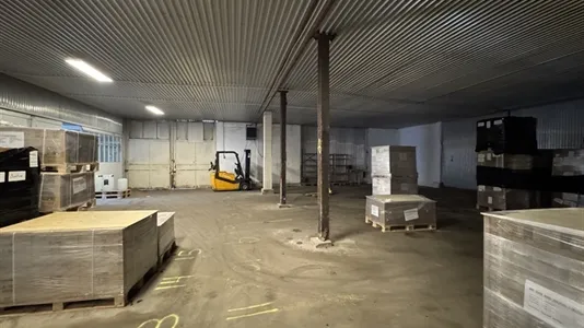 Pièces - Warehouse with Office Facilities in Herlev