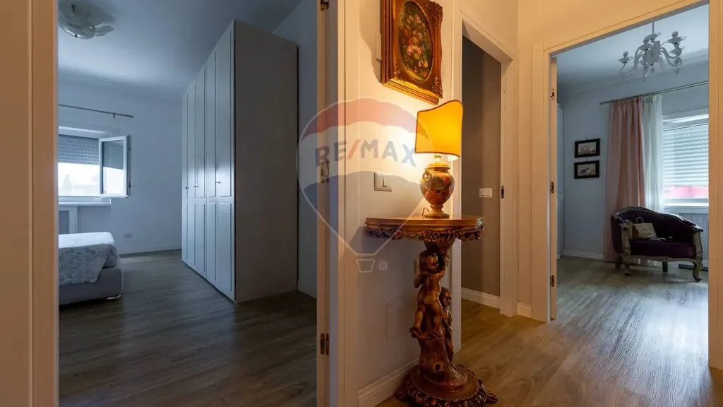 hallway_entrance
