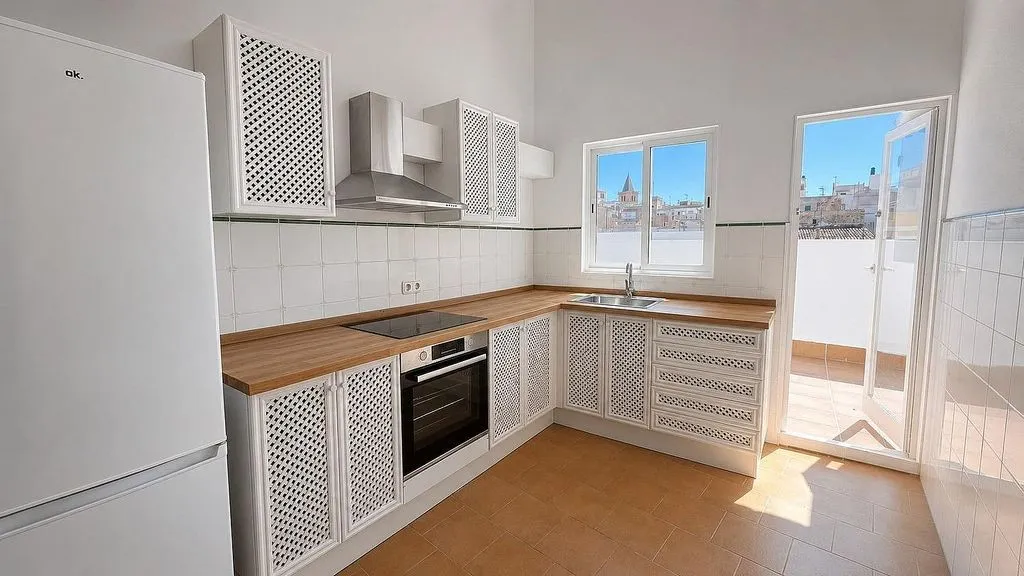 Cuisine - Historic Attic with Terrace in Carrer dels Oms