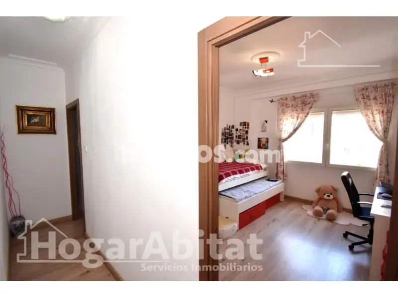 Chambres - Reformed Apartment with Balcony on Primado Reig
