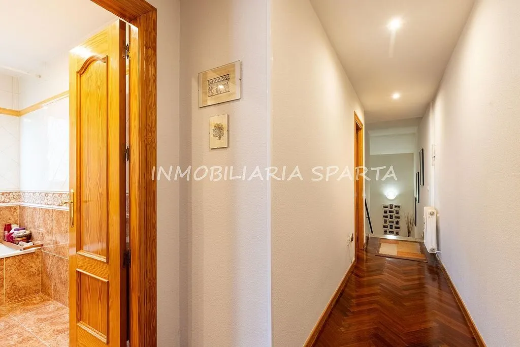 Entrée - Charming Duplex with Terrace in City Centre