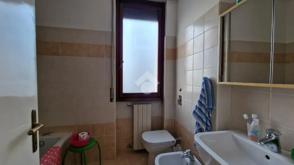 Salles de bain - Five-Bedroom Apartment with Balcony in Milan