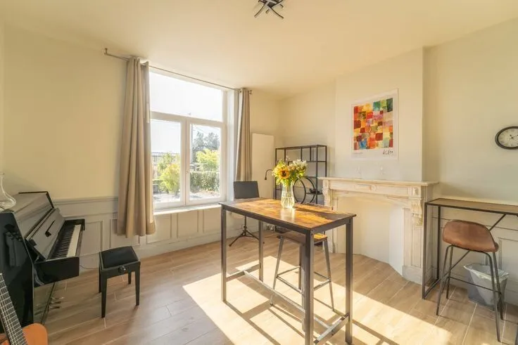 Séjour - Chambre dans Colocation avec Salle de Sport à Louvain-la-Neuve