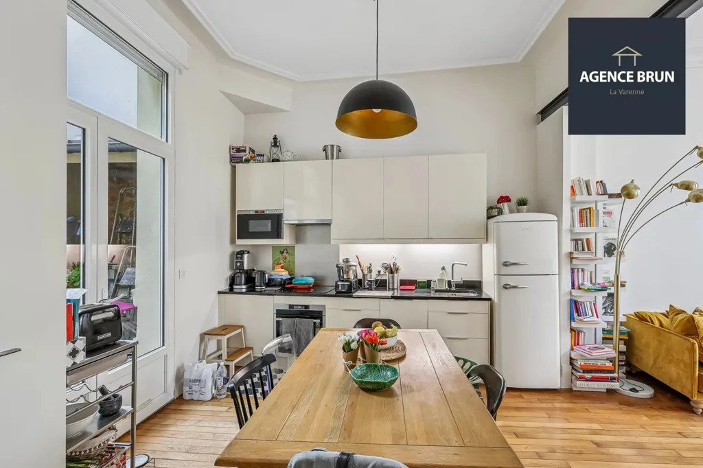 Cuisine - Appartement Traversant avec Terrasse au Parc de Saint-Maur