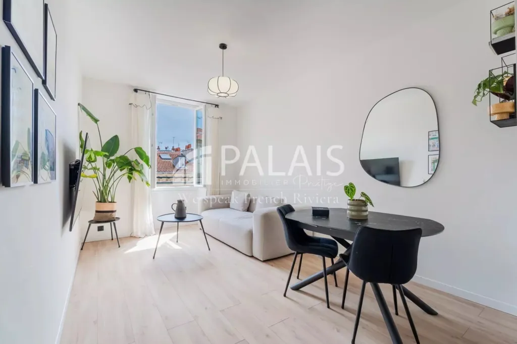 Séjour - Appartement 3 Pièces en Centre-ville de Nice