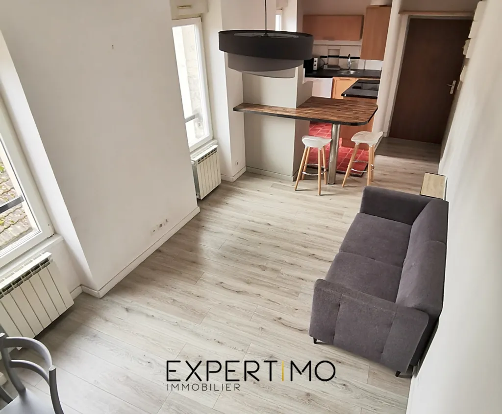 Séjour - Duplex au Calme avec Vue Cour à Gevrey-Chambertin