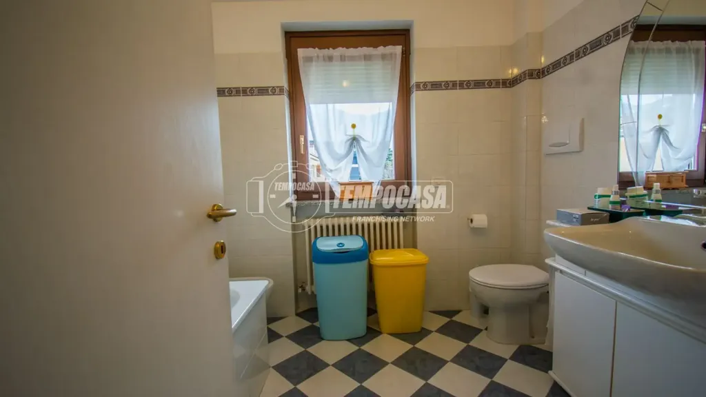 Vannitoad - Spacious Apartment with Terraces in Arco