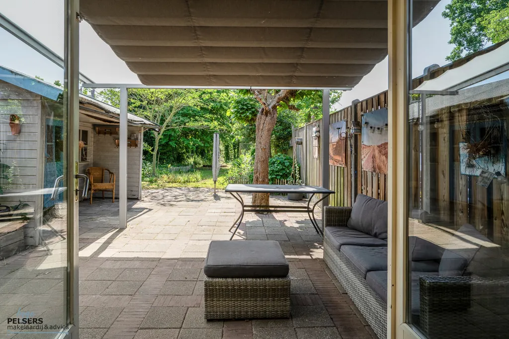 Terrace - Characterful Two-Storey House with Garden in Reuver