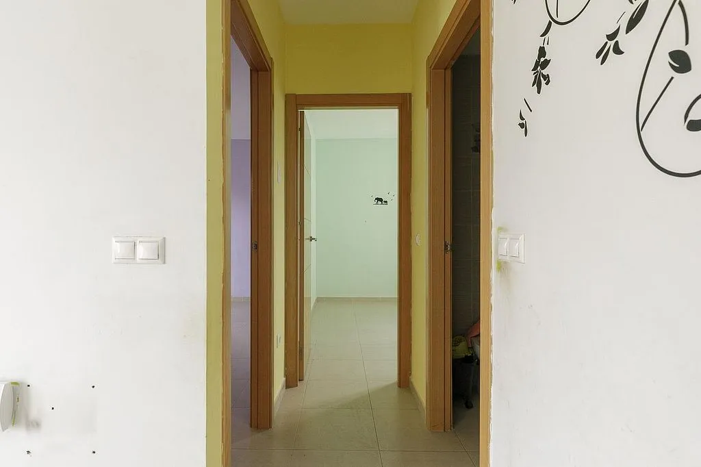 hallway_entrance