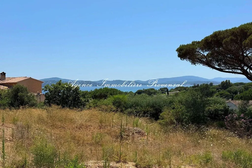 Jardin - Terrain Constructible avec Vue Mer à Sainte-Maxime