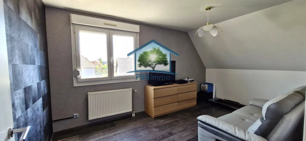 Chambres - Appartement Duplex avec 3 Espaces Extérieurs à Ingwiller