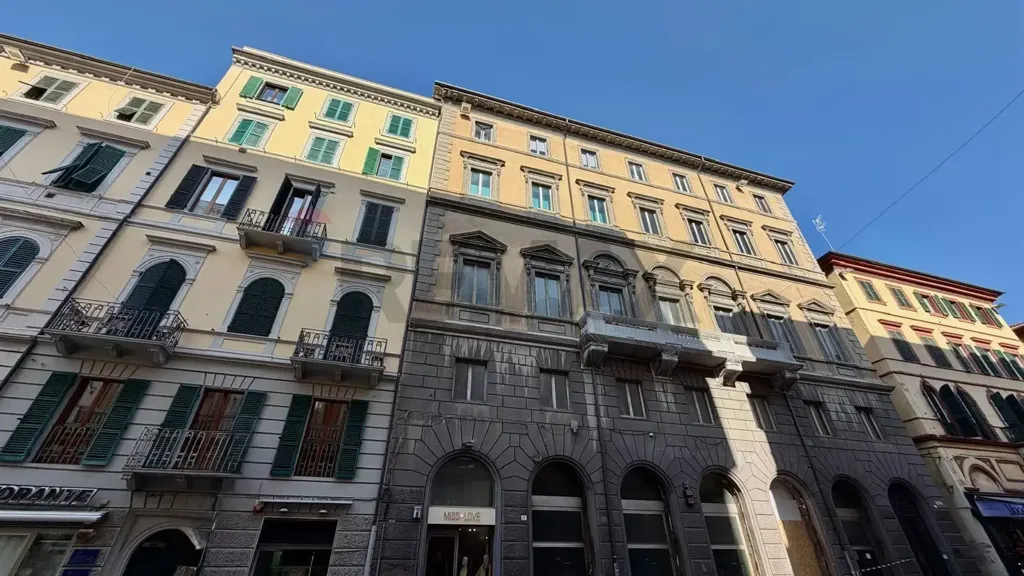 Välivaade - Spacious Apartment with Double Entrance in Ancona