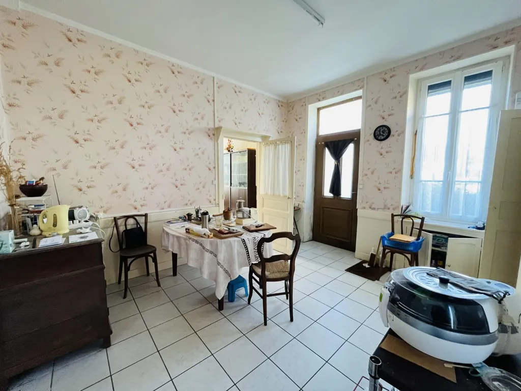 Sala da pranzo - Charming House with Workshop near Montluçon