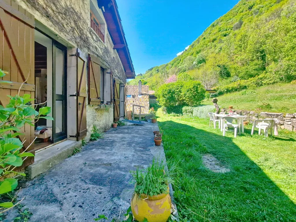 Terrasse - Maison Ancienne avec Grange à La Terrasse