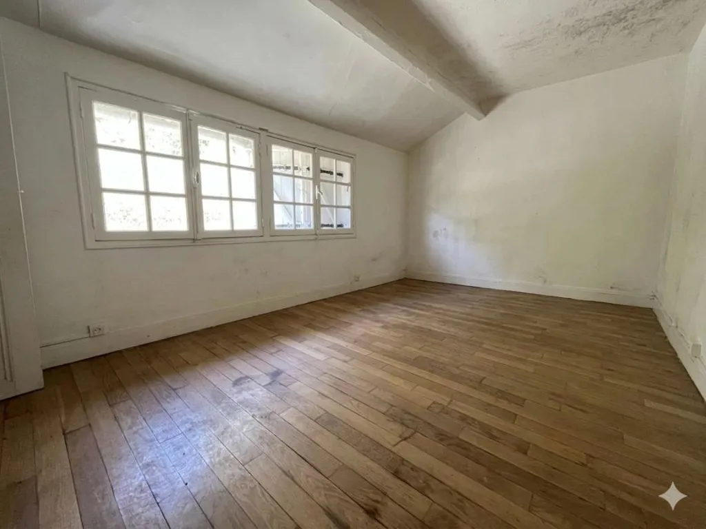 Pièces - Ensemble Immobilier avec Deux Maisons dans la Vallée de la Juine