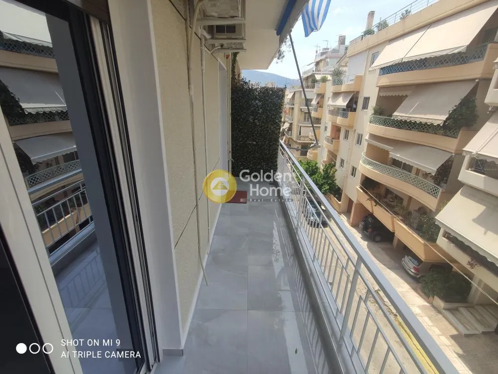 Balcony - Bright Apartment with Balcony in Varvakeios Square