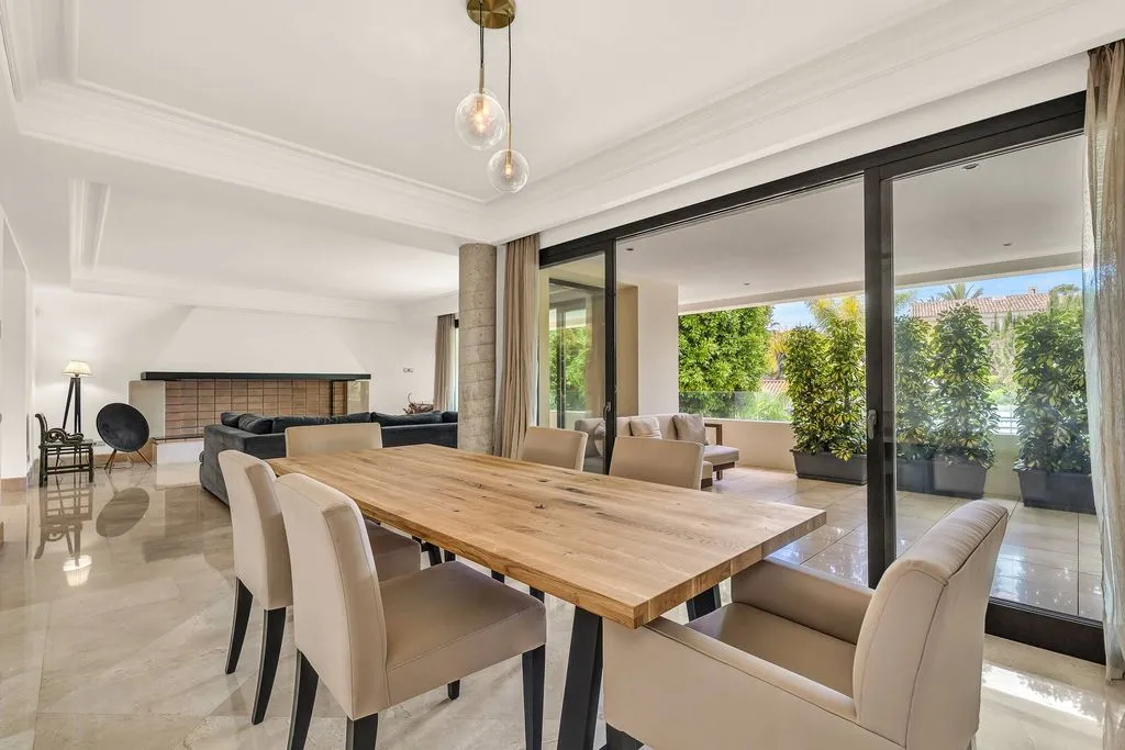 Söögituba - Luxury Flat with Pool Views in Marbella East