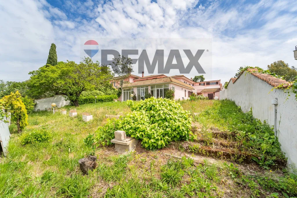 Aed - Villa with Panoramic View in Rome