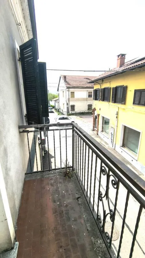 Rõdu - Triplex Apartment with Balconies in Chivasso