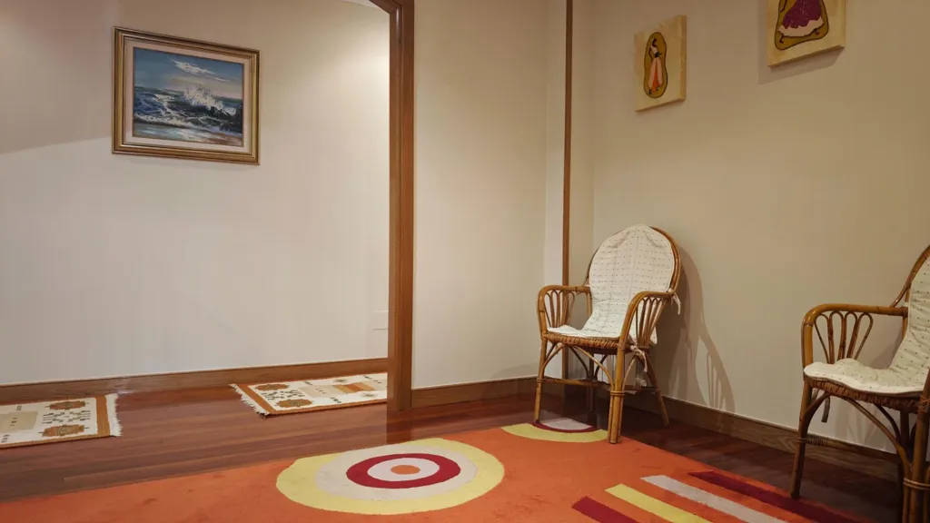hallway_entrance