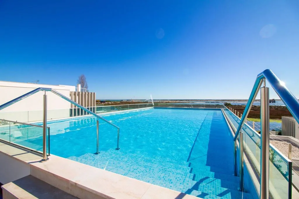 pool_area