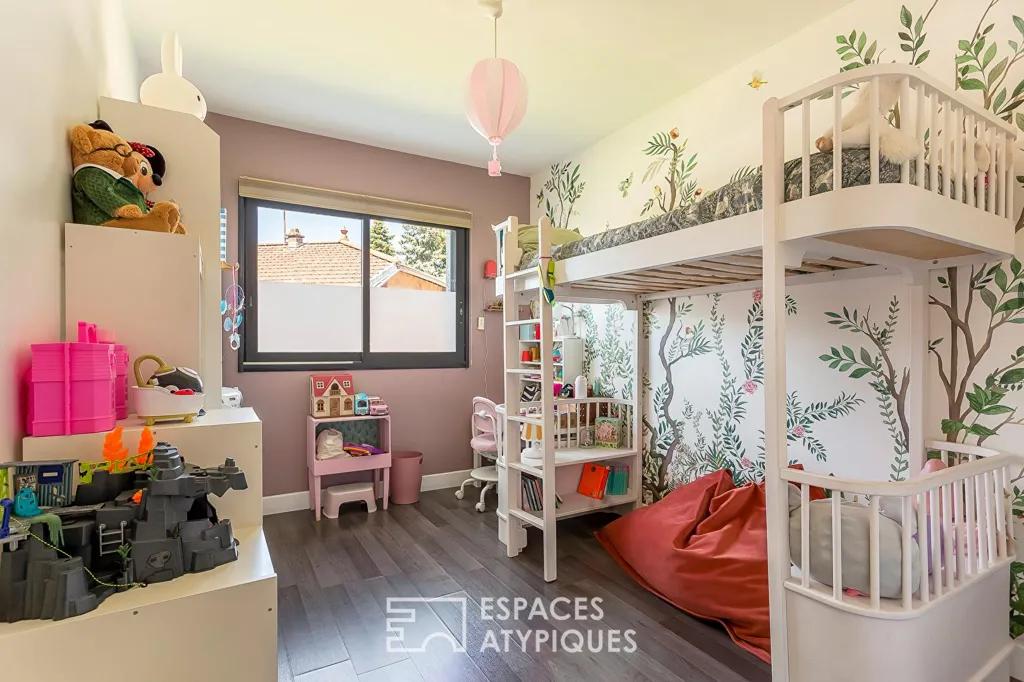 Magamistoad - Ground Floor Flat in Montanay with Pool