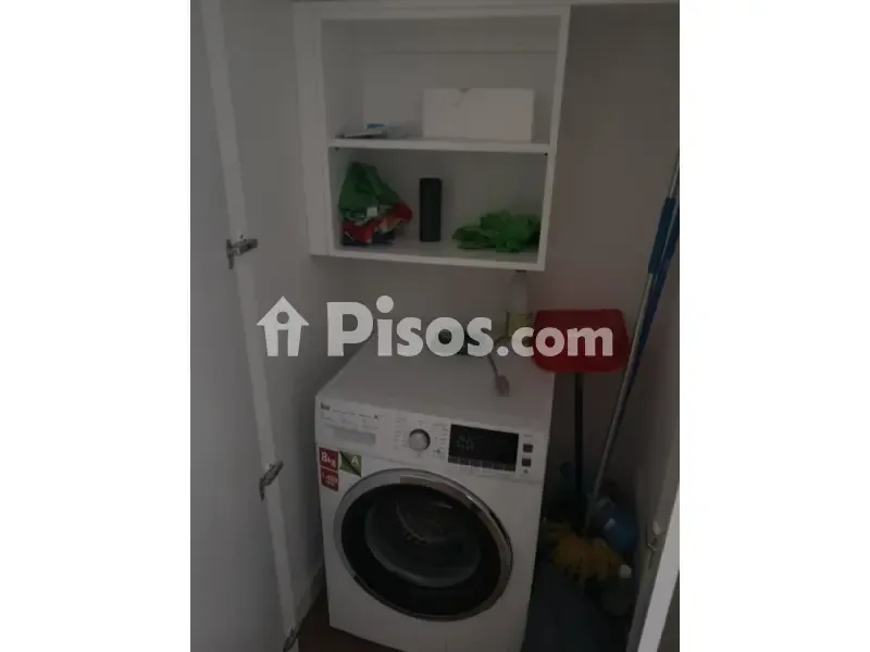 Utility Room - Fully Furnished Flat with Balcony in Chamberí