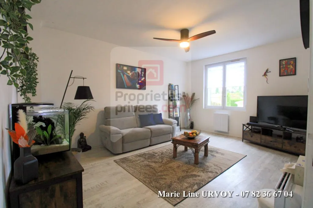 Elutuba - Spacious Apartment with Large Garage in Noves